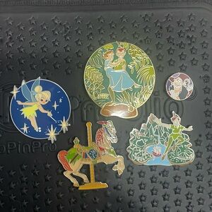 Disney Peter Pan Bundle of 5 Disney pins. Captain Hook, Wendy, Tinkerbell